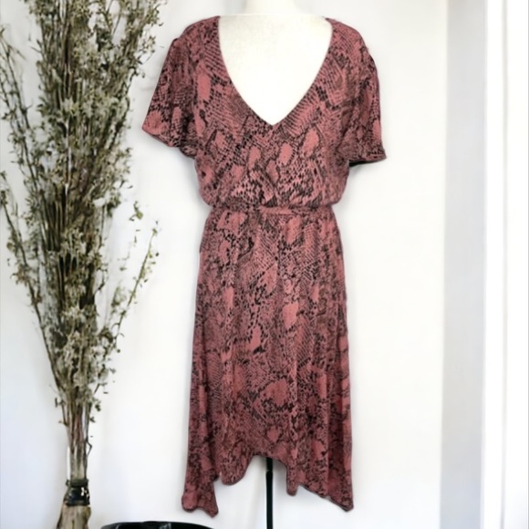 VANITY ROOM SNAKE PRINT HANKER CHIEF HEM DRESS SIZE SMALL - Picture 2 of 7